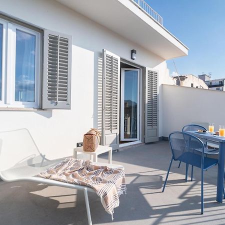 Attico 37 - Queen Room Con Terrazza Privata Palermo Luaran gambar