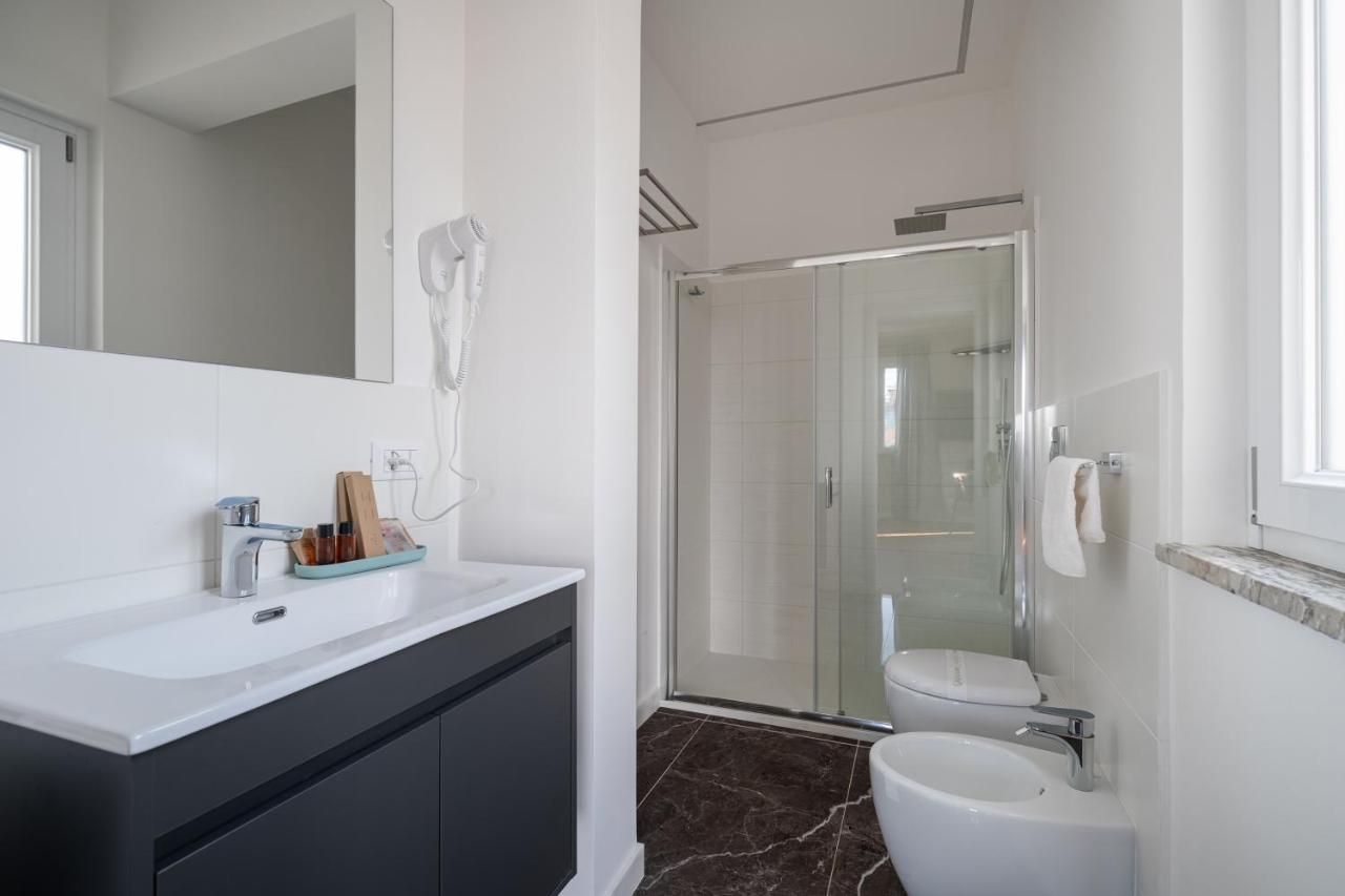 Attico 37 - Queen Room Con Terrazza Privata Palermo Luaran gambar