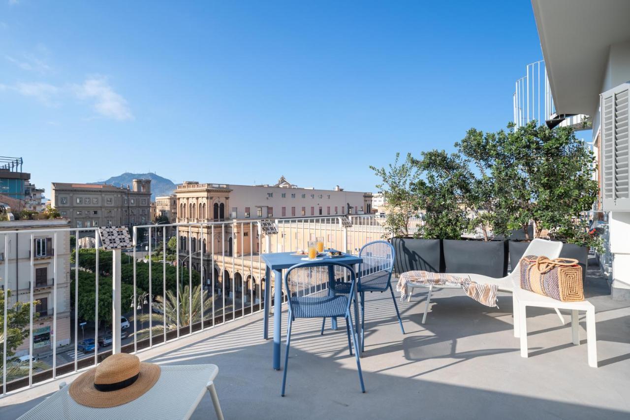 Attico 37 - Queen Room Con Terrazza Privata Palermo Luaran gambar